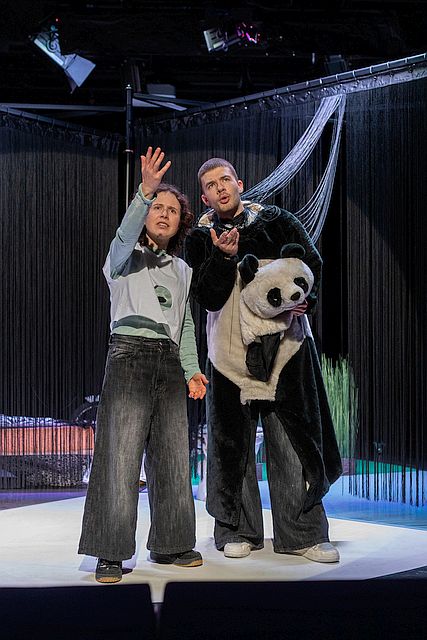 Preisvergabe zum Abschluss der Woche junger Schauspielerinnen und Schauspieler