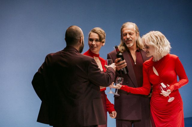 Diffizile Aufarbeitung: »Der Abend vor dem Danach« am Schauspiel Frankfurt