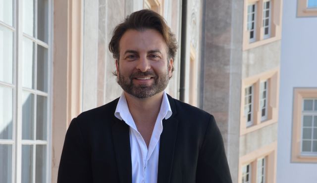 Carsten Lepper stellt seine erste Spielzeit der Schlossfestspiele Ettlingen vor