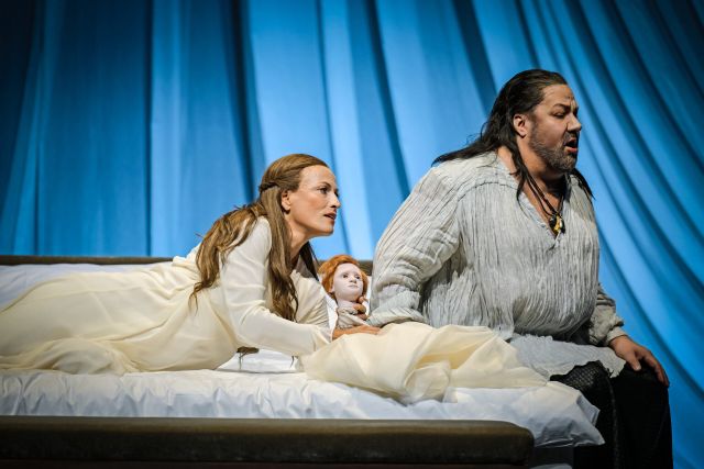 Mystisch angelegter »Lohengrin« am Staatstheater Mainz