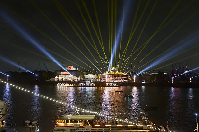 »Golden Port« in Hamburg eröffnet